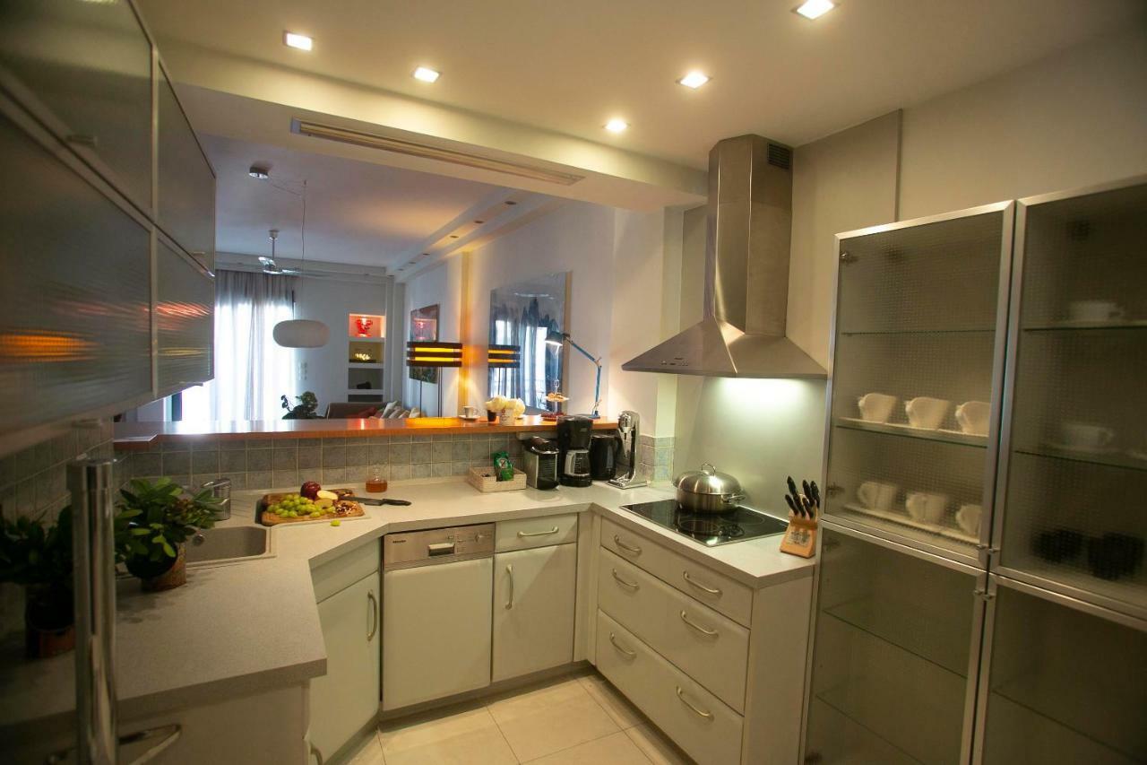 The Lux Gorgeous Apartment Thessaloniki Exterior photo