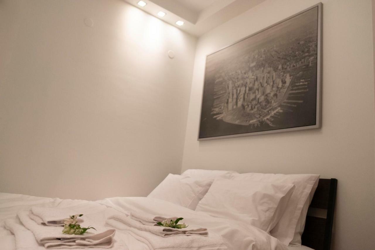 The Lux Gorgeous Apartment Thessaloniki Exterior photo