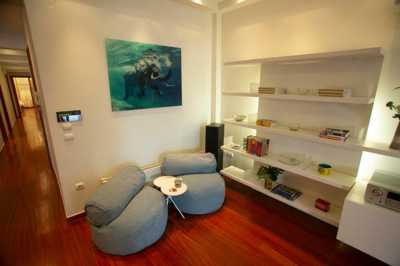 The Lux Gorgeous Apartment Thessaloniki Exterior photo